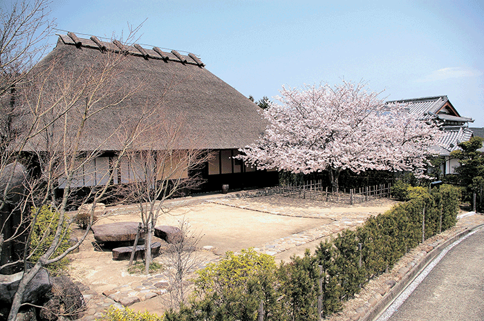 丸山敏雄生家外観